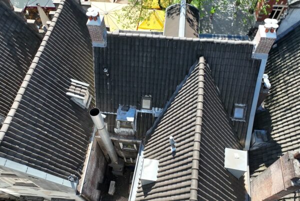 Drone-inspectie rijksmonument Amsterdam: dakvlakken van bovenaf